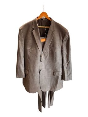 Jos. A. Bank Men's Two-Piece Suit in Taupe Gray